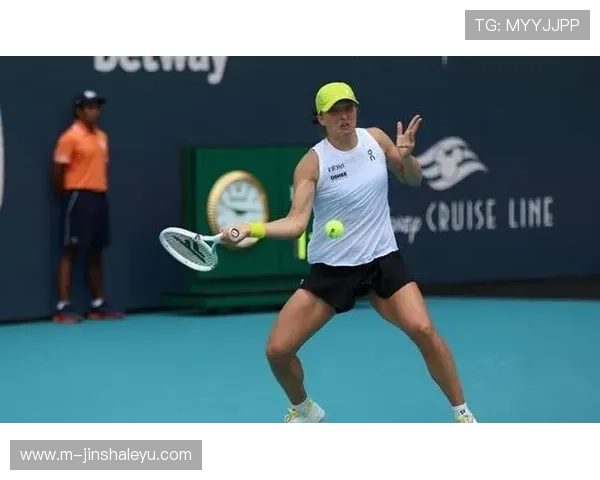 网球界新星逆袭赛场掀热潮引发全球关注